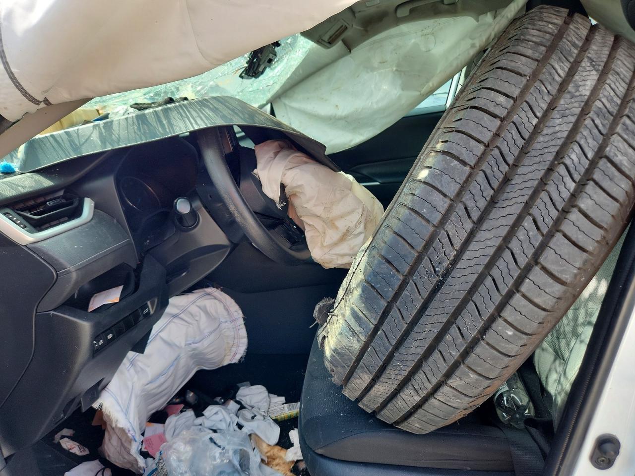 2021 Toyota Rav4 Hybrid Xle - Image 7