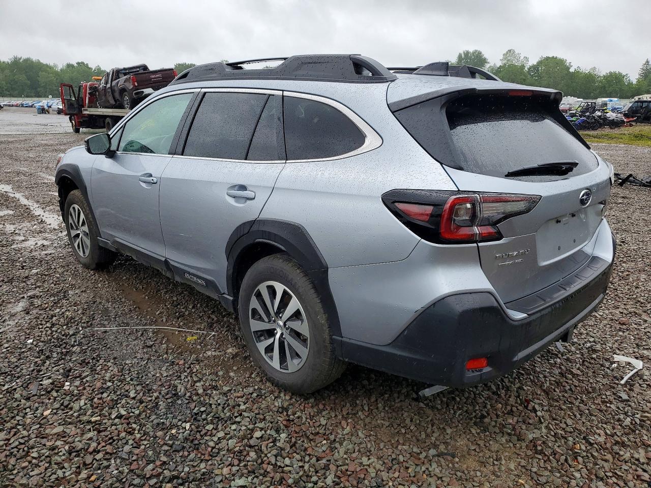 2025 Subaru Outback Premium - Фото 2