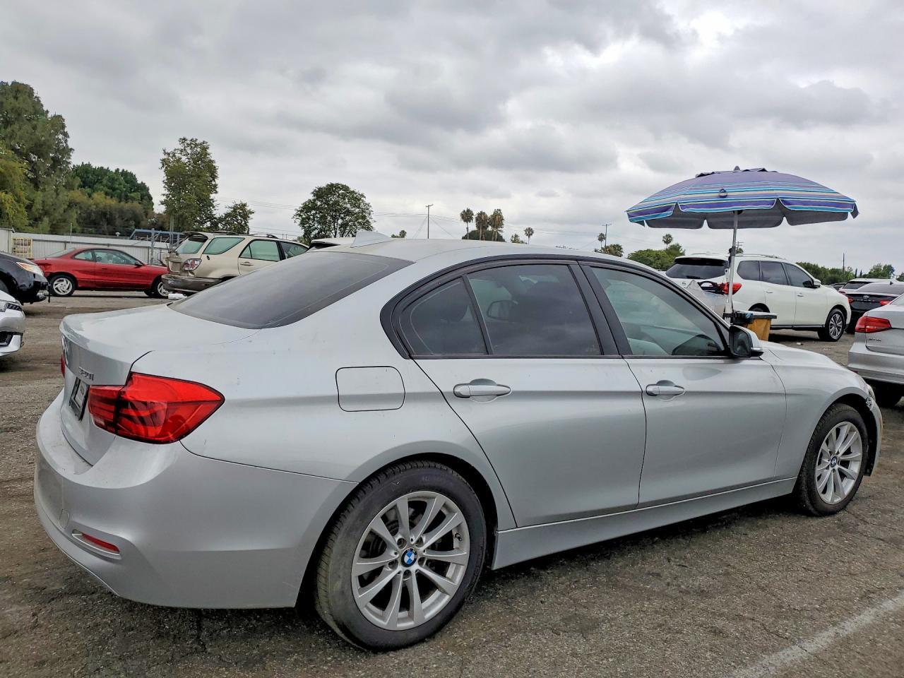 2018 BMW 320 I - Фото 3