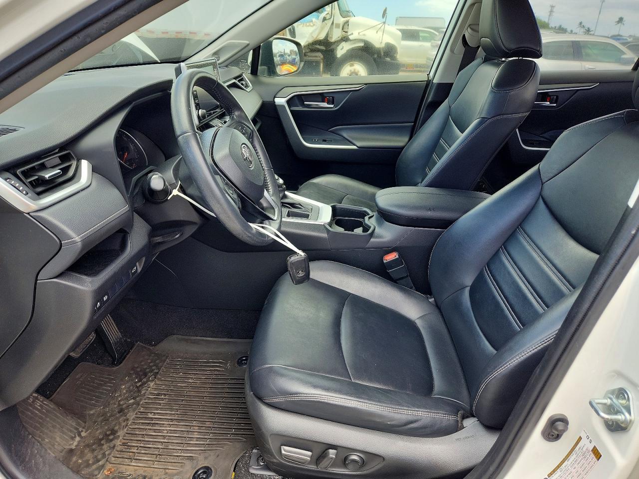 2021 Toyota Rav4 Xle Premium - Image 7