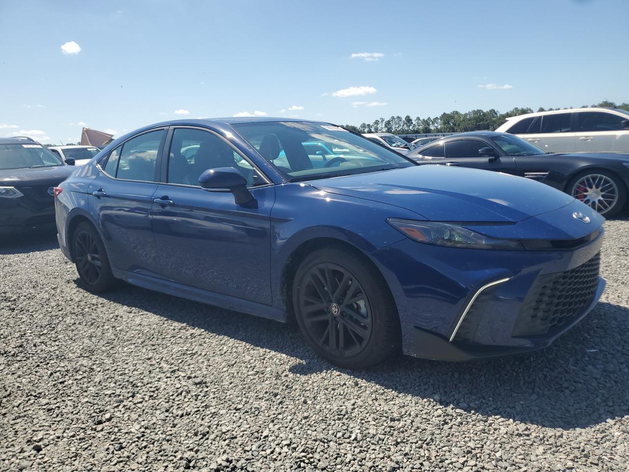2026 Toyota Camry - Фото 4