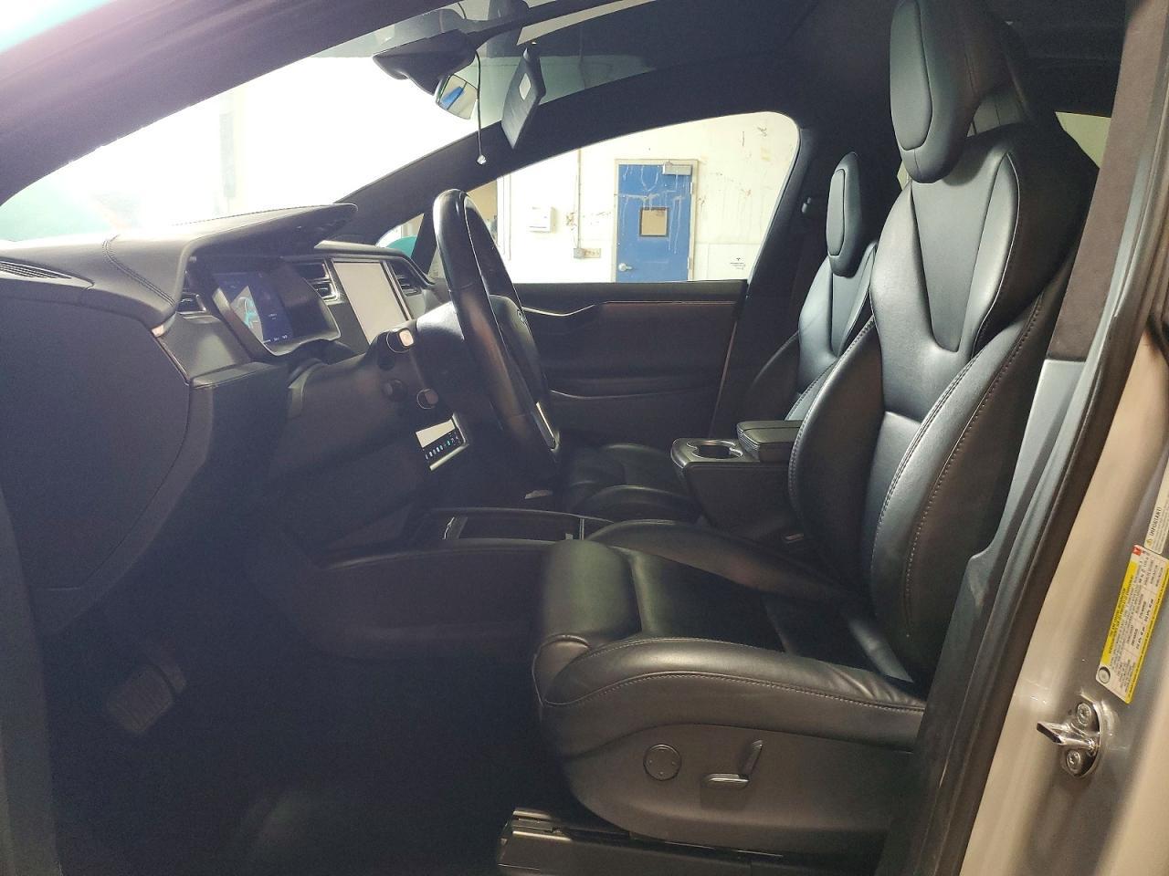 2018 Tesla Model X - Фото 7