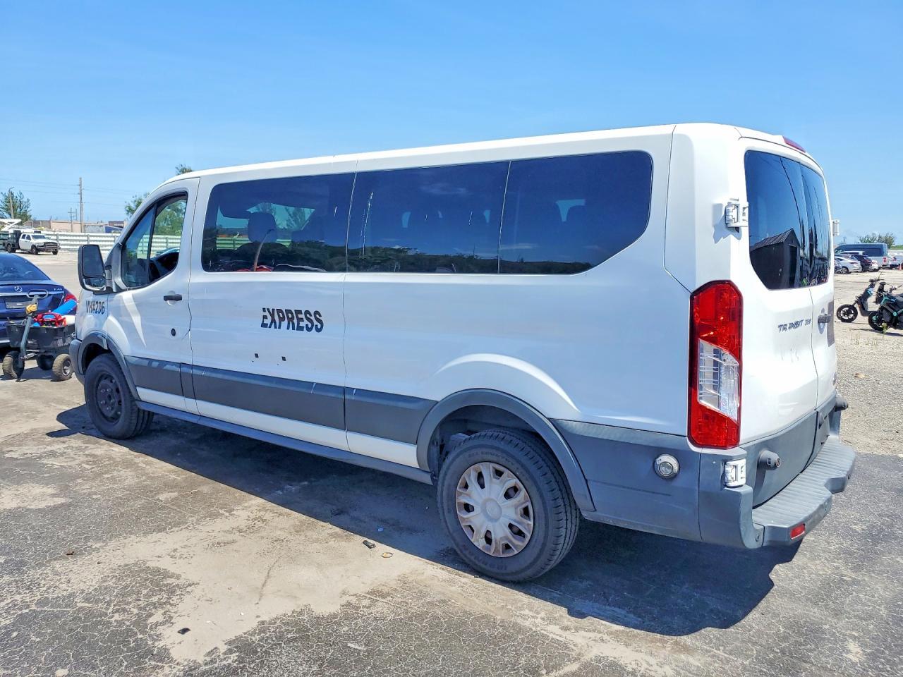 2016 Ford Transit T-350 - Фото 2