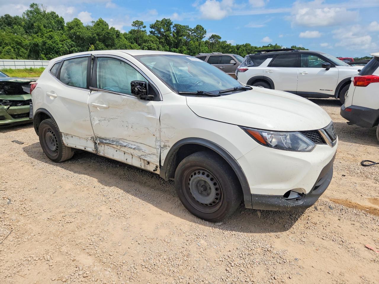 2018 Nissan Rogue Sport S - Фото 4