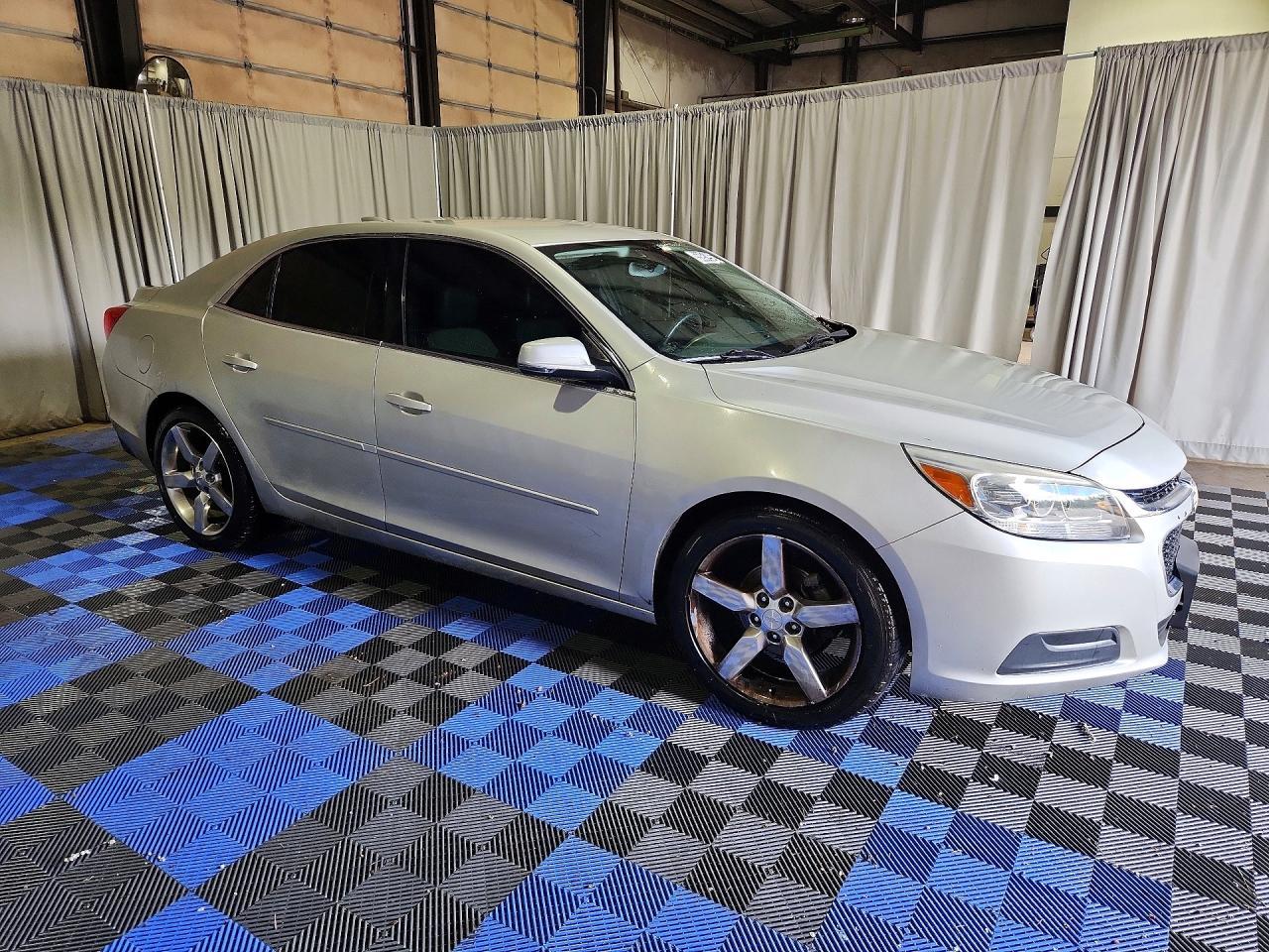 2015 Chevrolet Malibu 1Lt - Image 4