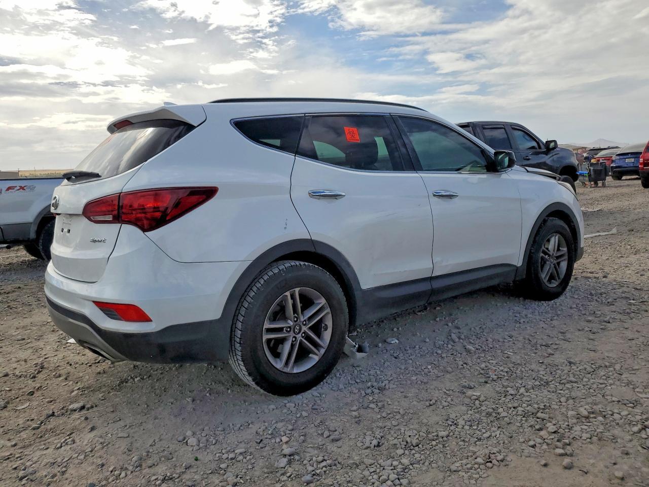 2017 Hyundai Santa Fe Sport 2.4L - Фото 3
