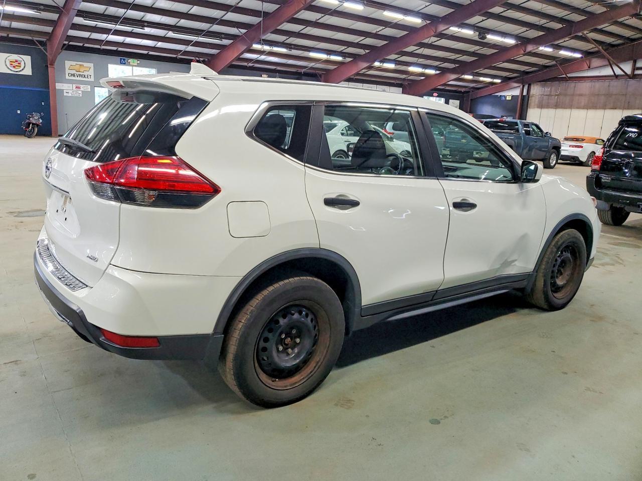 2017 Nissan Rogue S - Фото 3