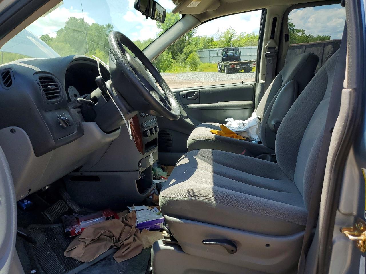 2006 Chrysler Town & Country - Фото 7