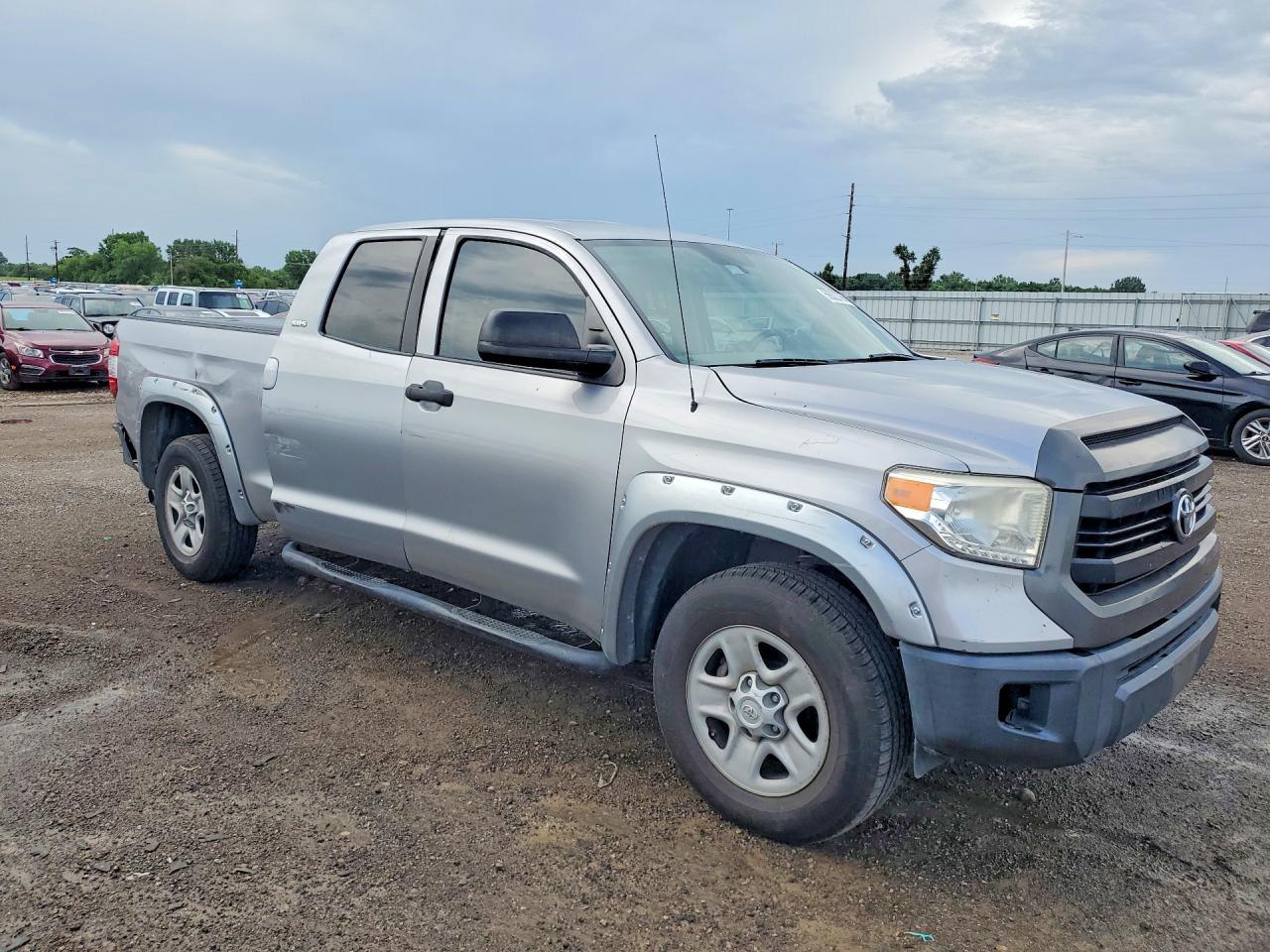 2015 Toyota Tundra Sr - Image 4