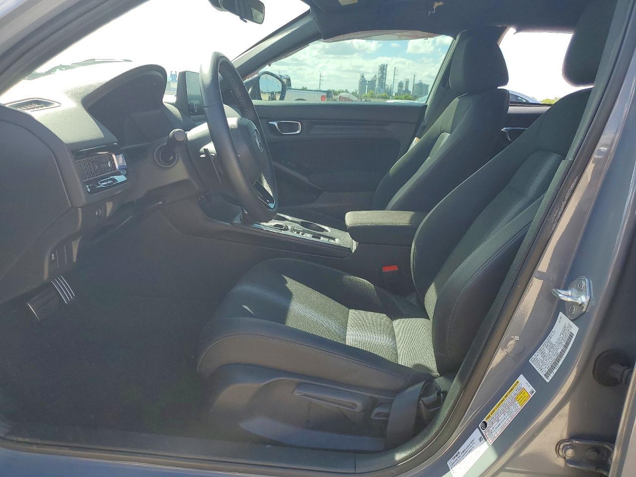 2025 Honda Civic Sport - Image 7