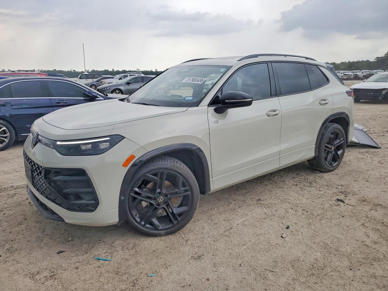 2025 Volkswagen Tiguan Se R-Line Black
