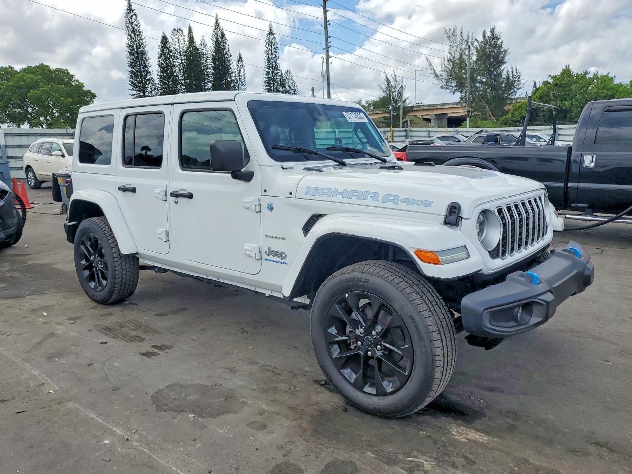 2024 Jeep Wrangler Sahara 4Xe - Фото 4
