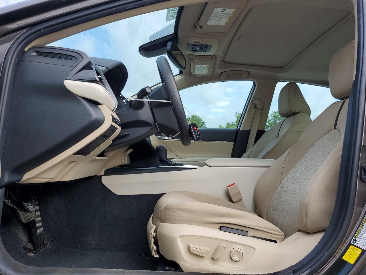 2019 Toyota Camry Le - Фото 7
