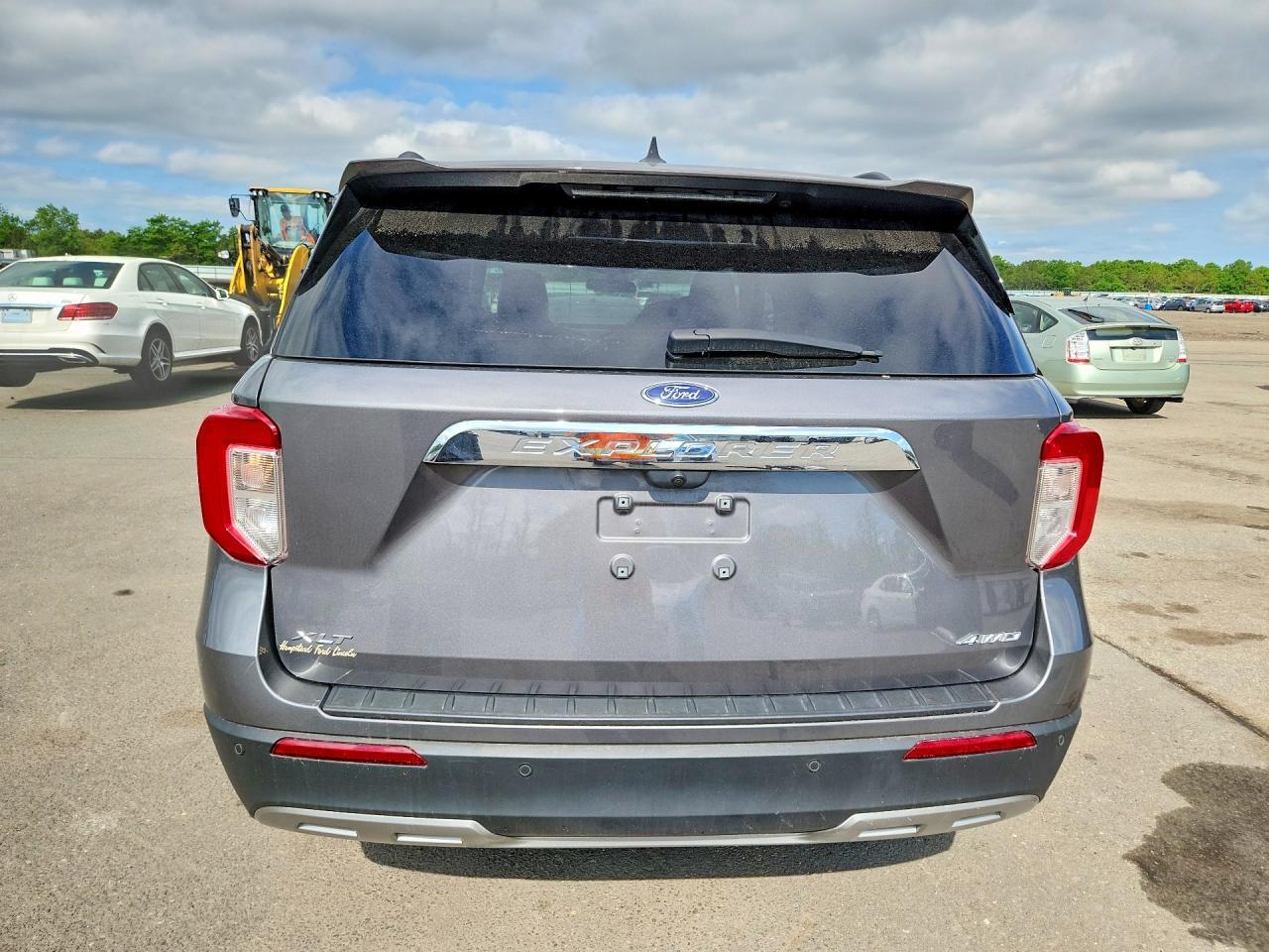 2024 Ford Explorer Xlt - Фото 6