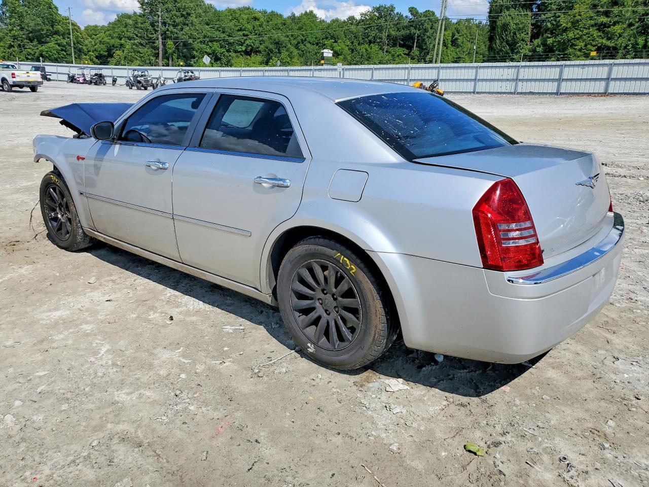 2006 Chrysler 300C - Фото 2