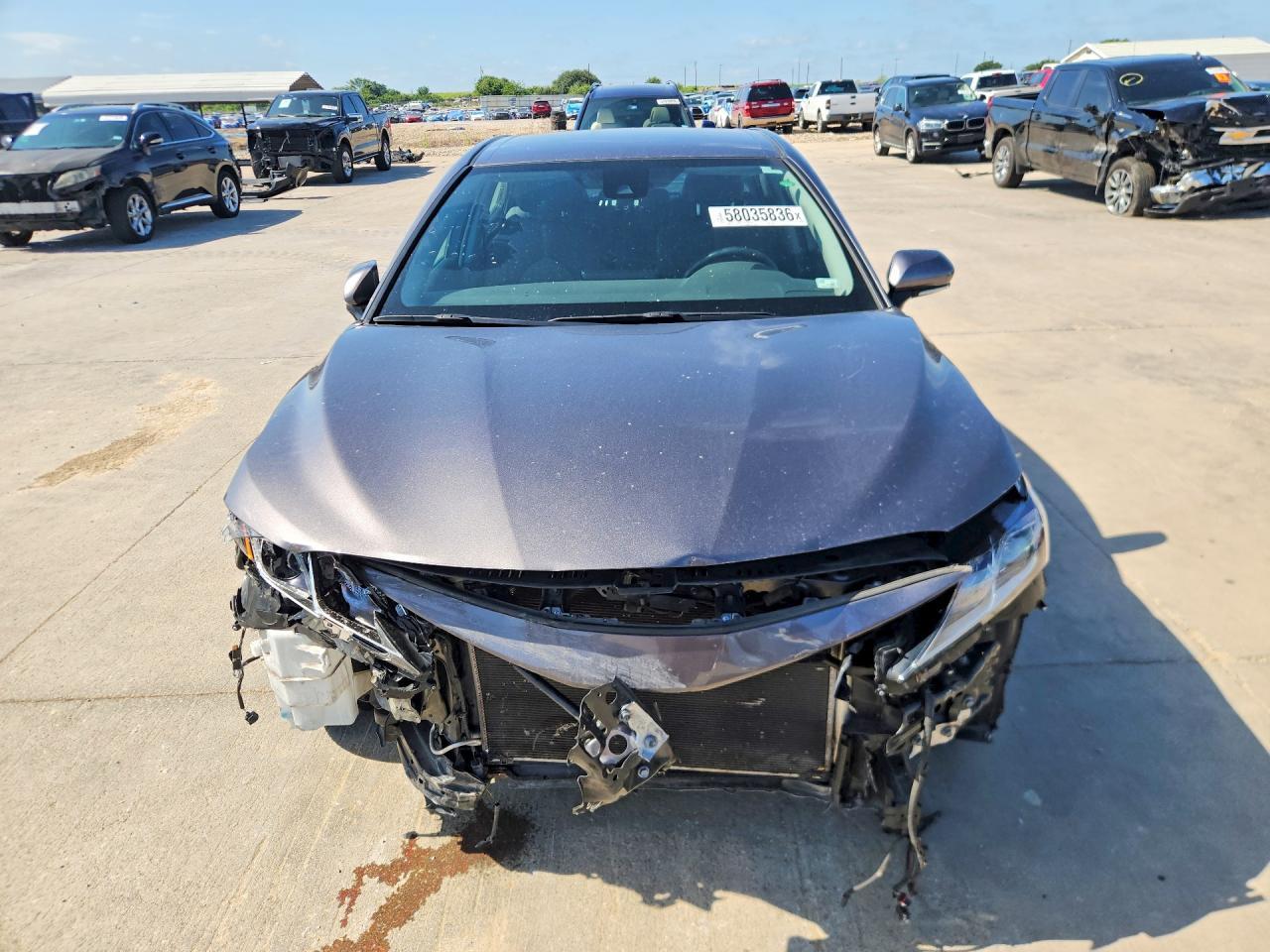 2022 Toyota Camry Le - Фото 5