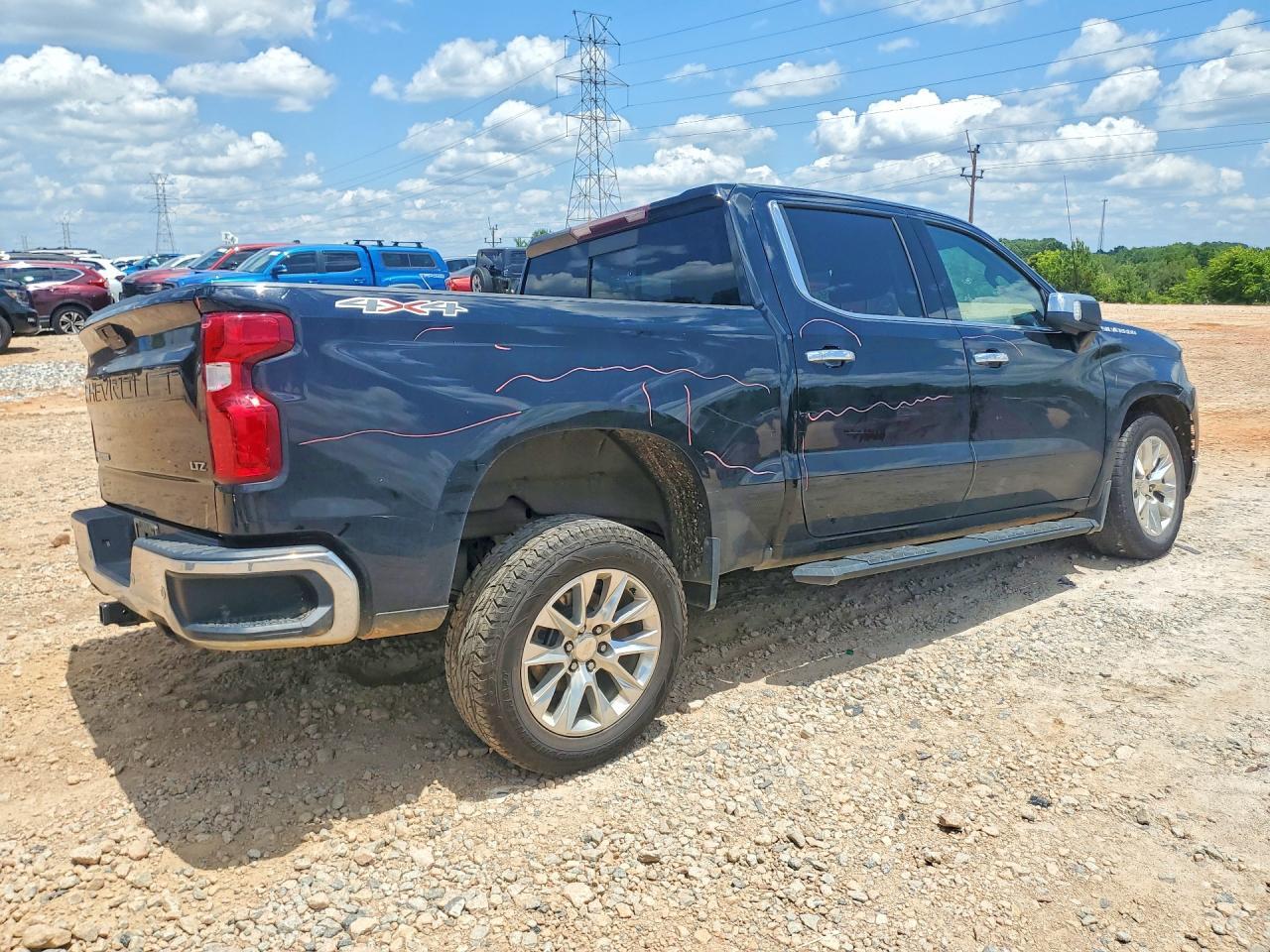 2020 Chevrolet Silverado K1500 Ltz - Фото 3
