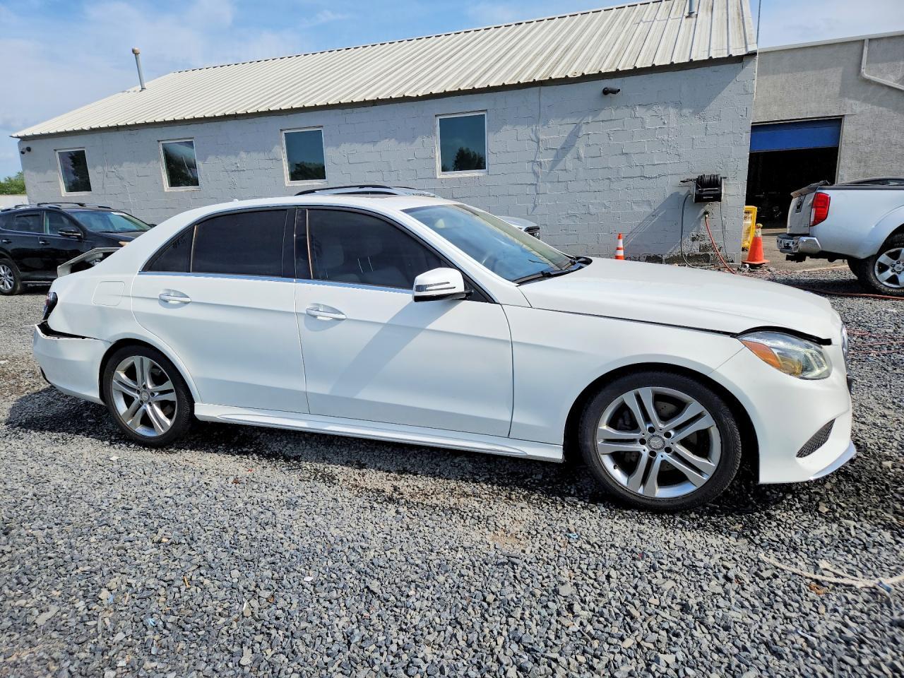 2016 Mercedes-Benz E 350 4Matic - Фото 4