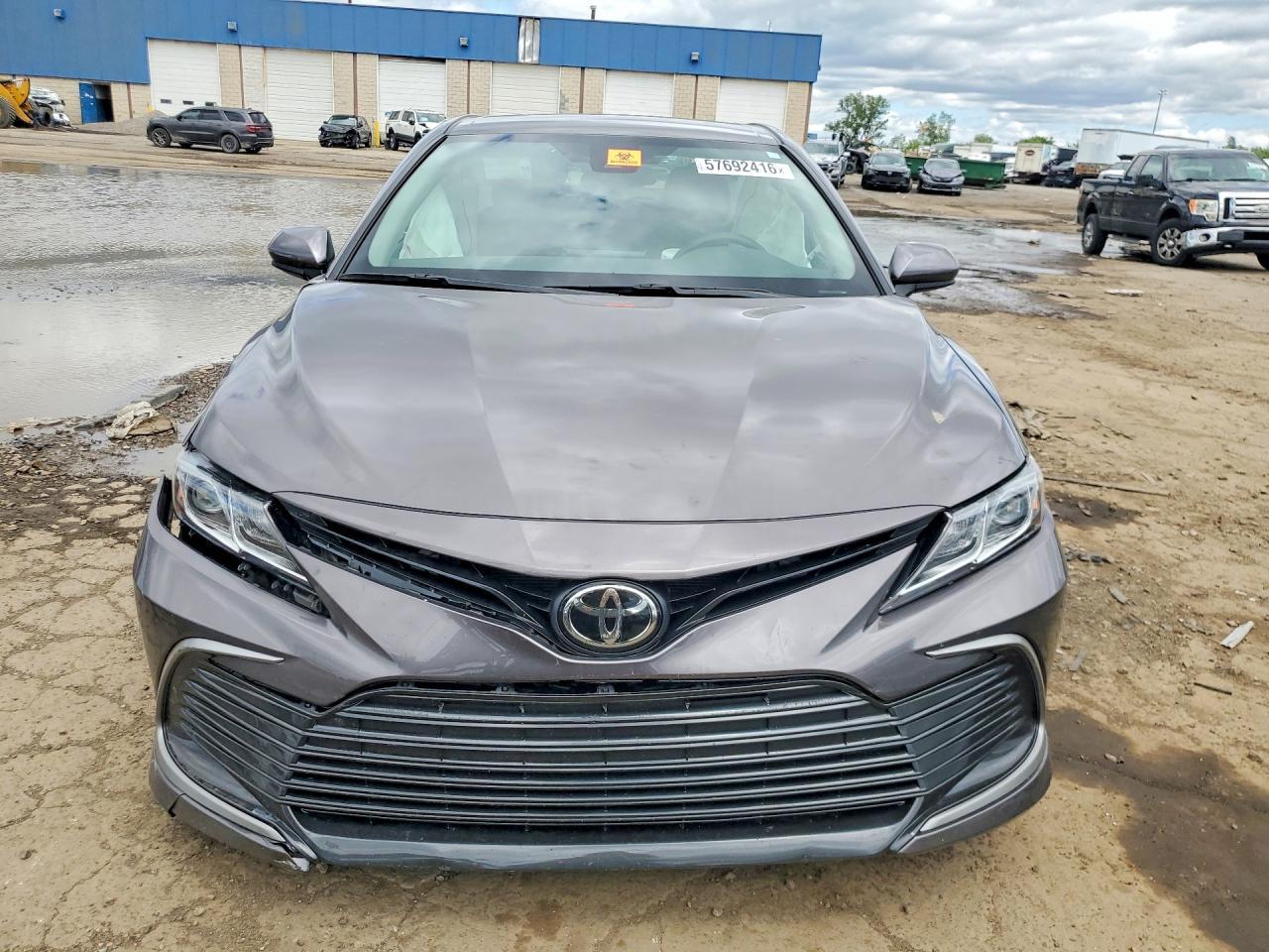 2022 Toyota Camry Le - Image 5