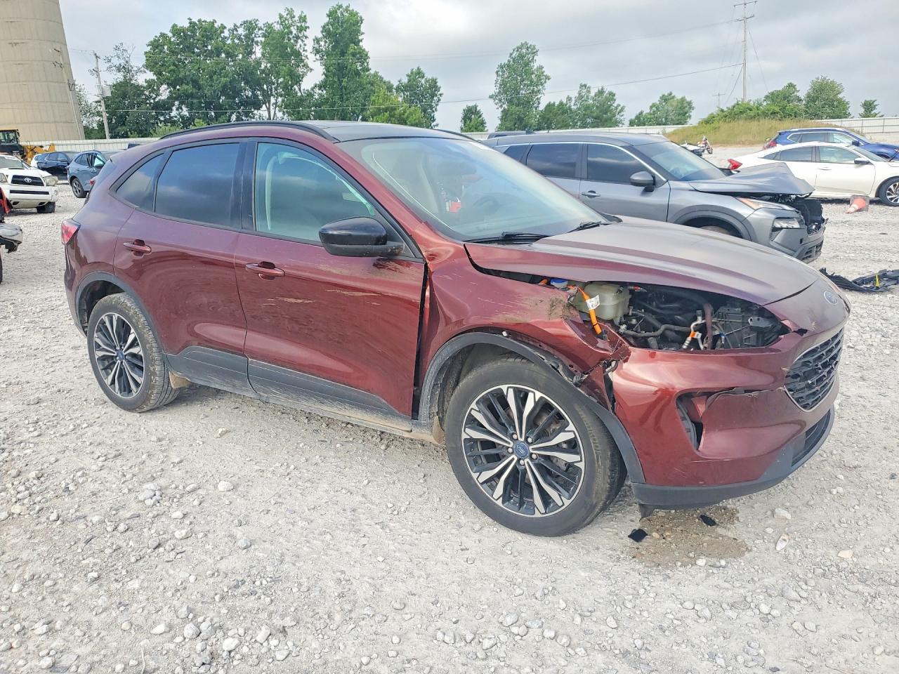 2021 Ford Escape Se - Фото 4