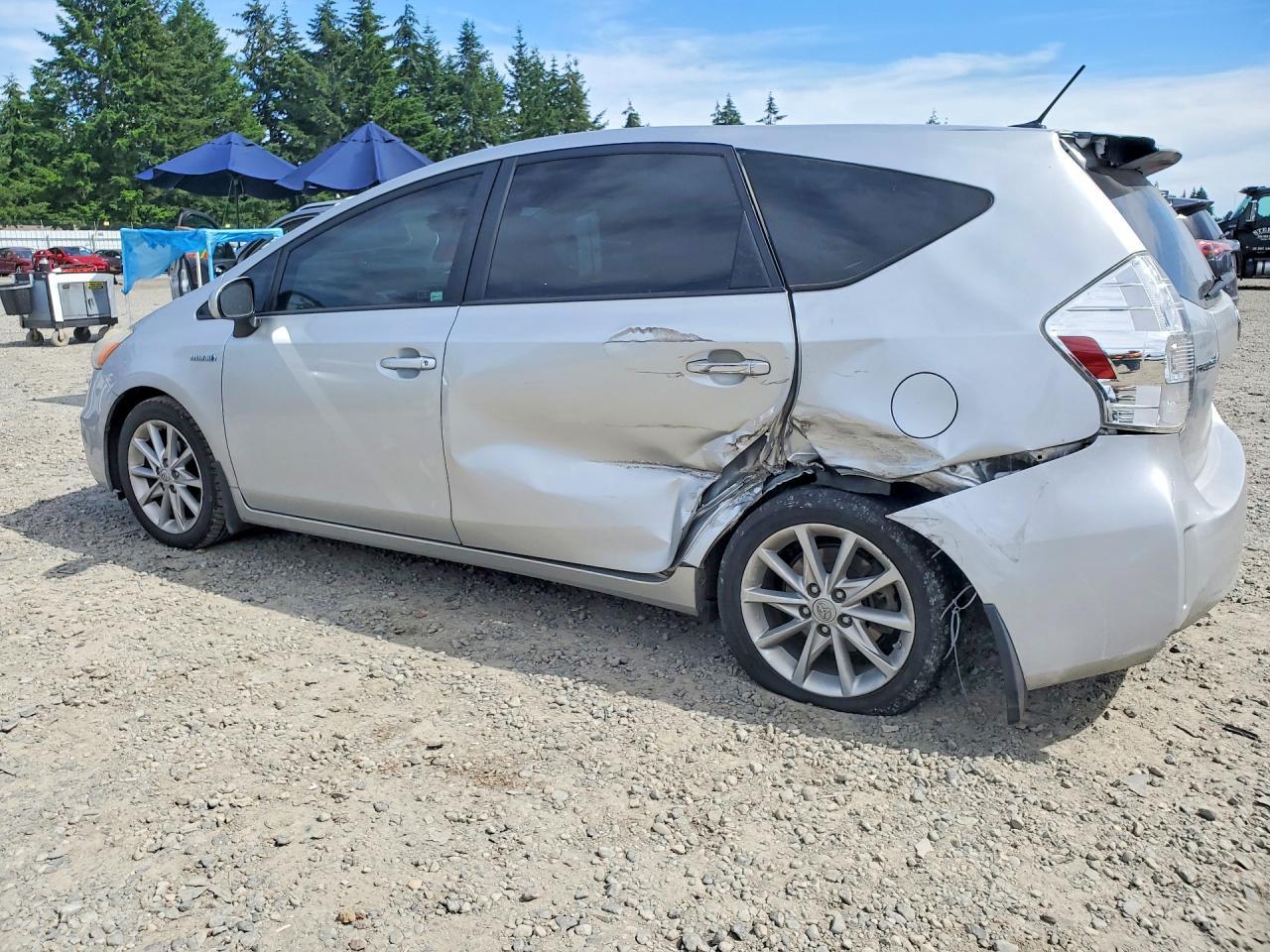 2012 Toyota Prius Base - Image 2