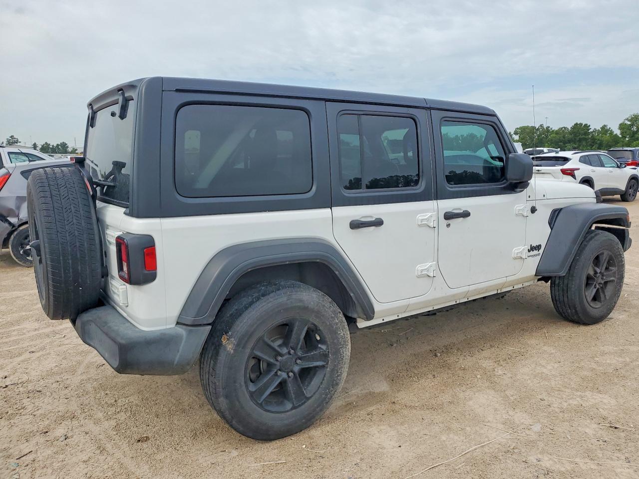 2020 Jeep Wrangler Unlimited Sport - Image 3