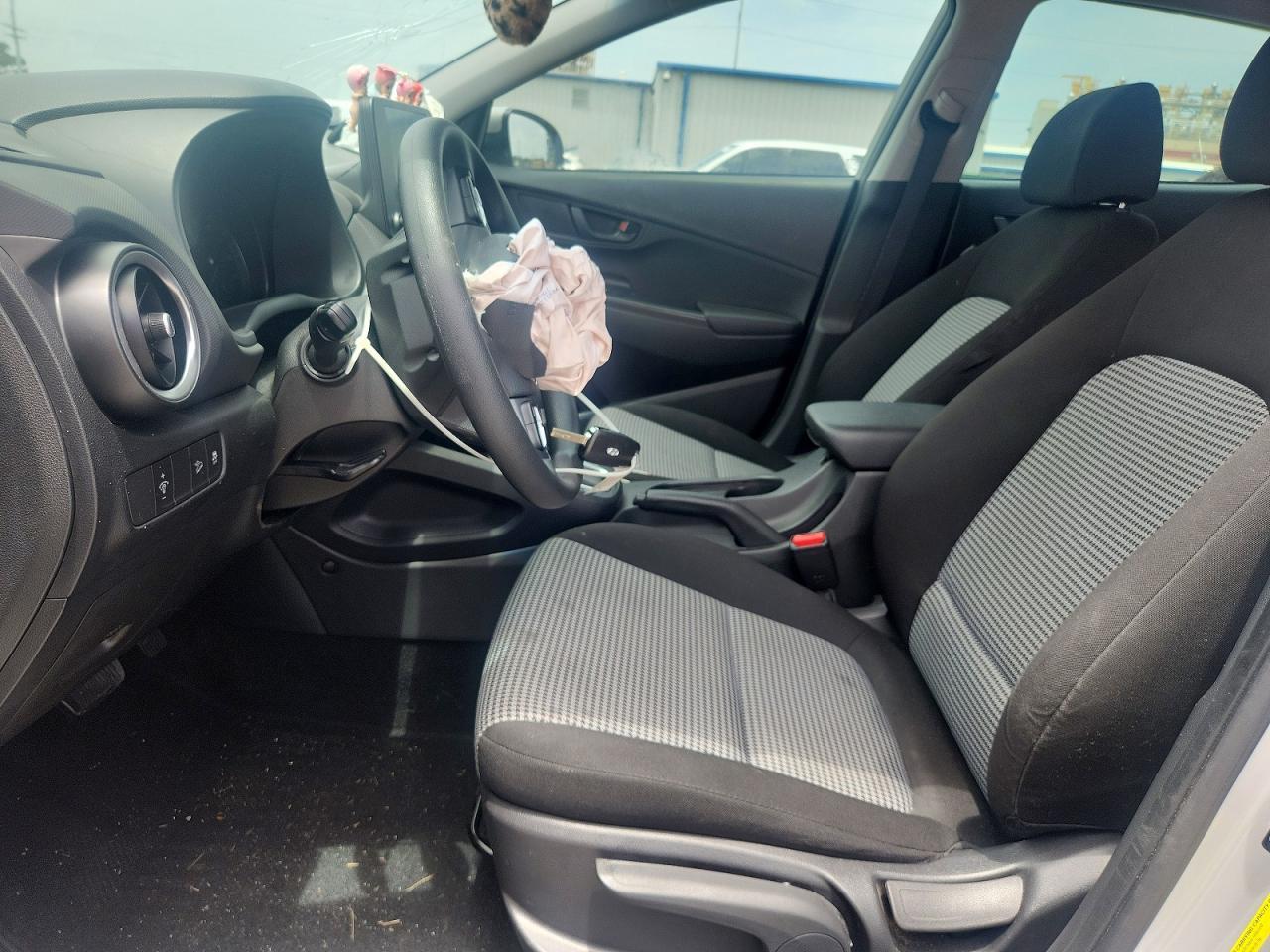 2023 Hyundai Kona Se - Image 7
