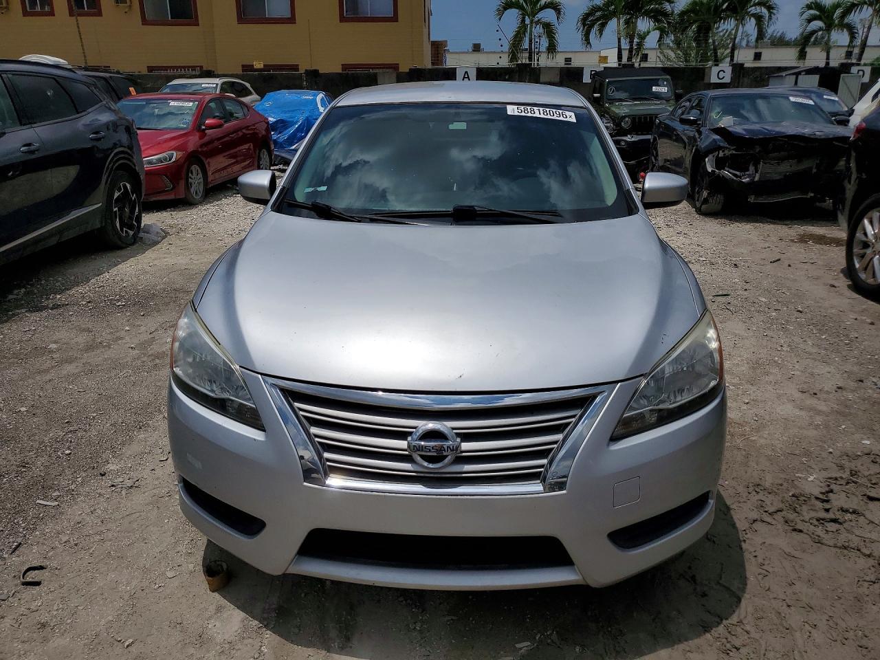 2015 Nissan Sentra S - Фото 5