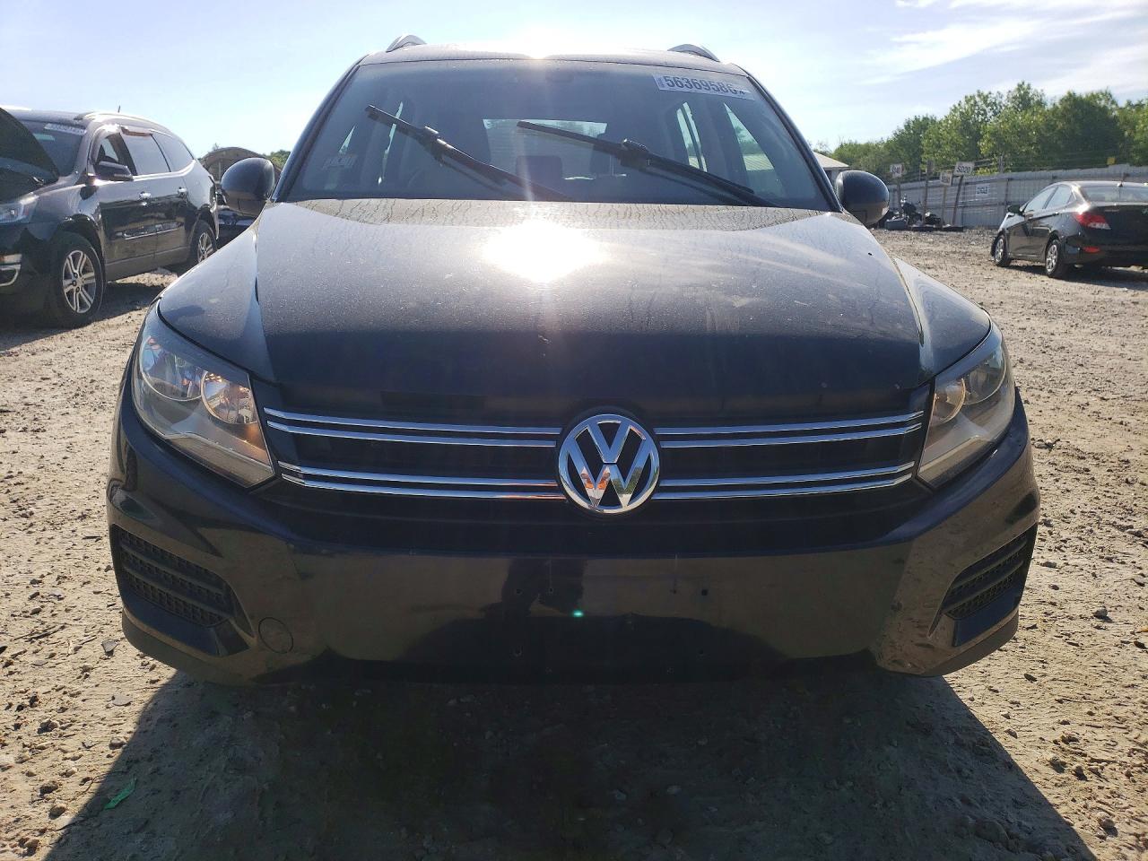 2016 Volkswagen Tiguan S - Фото 5