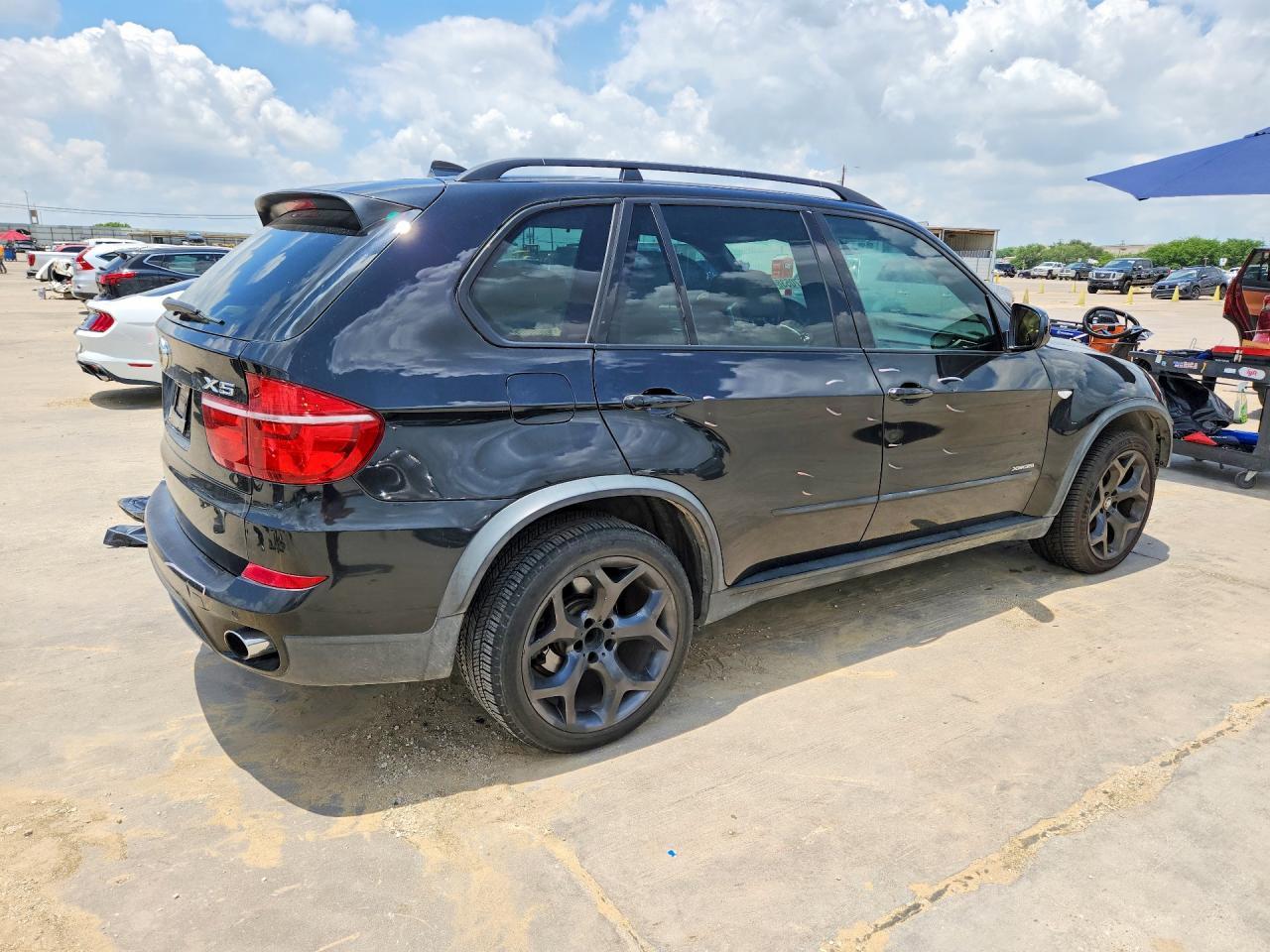 2013 BMW X5 xDrive35I - Фото 3