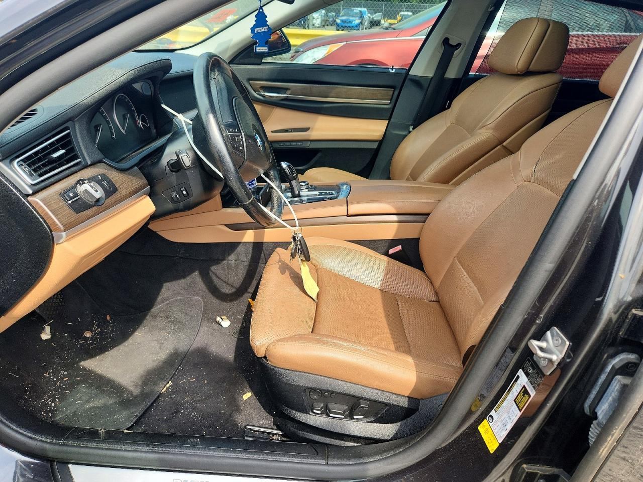 2010 BMW 7 Series - Фото 7