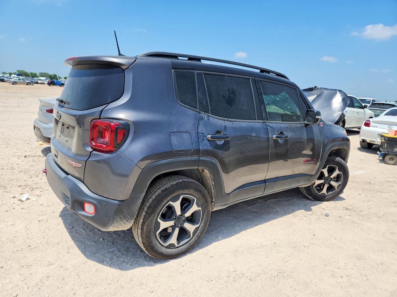 2019 Jeep Renegade Trailhawk - Image 3