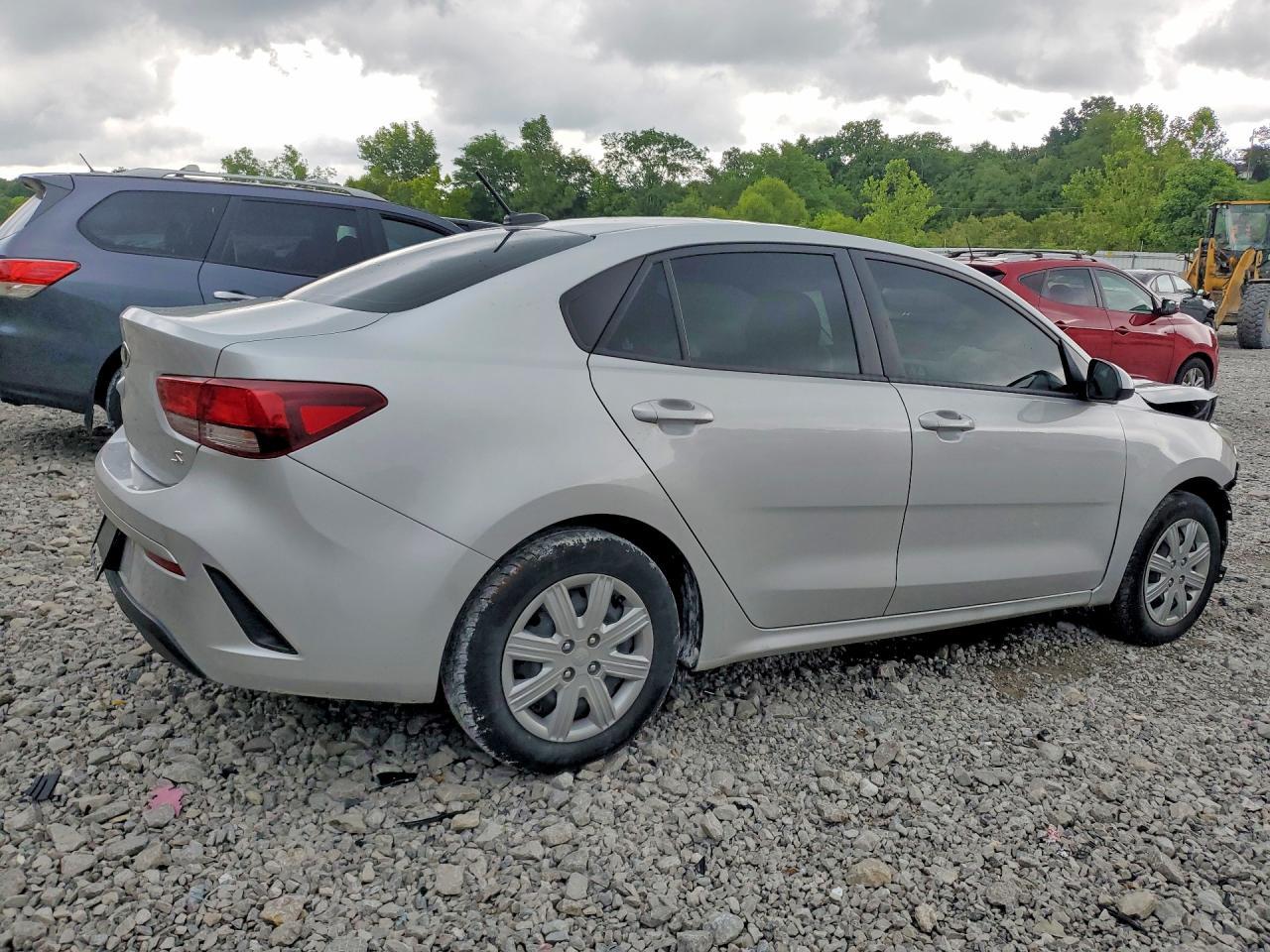 2021 Kia Rio S - Фото 3