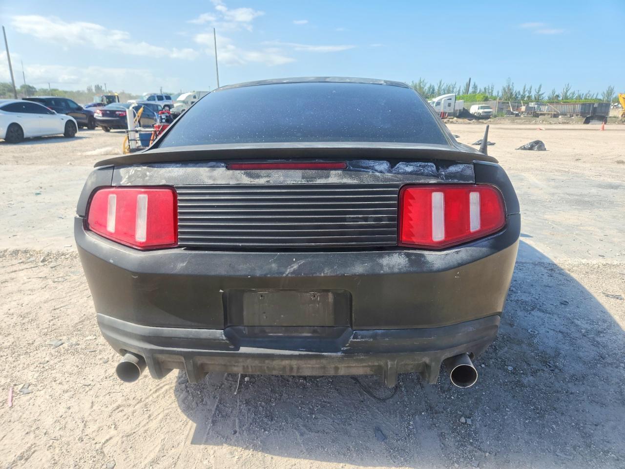 2010 Ford Mustang - Image 6