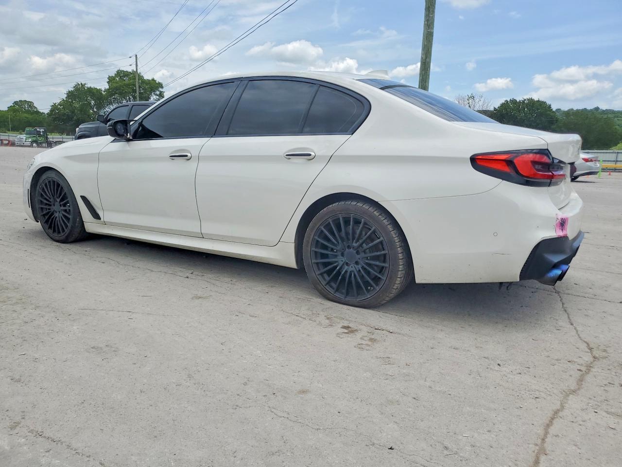 2018 BMW M550Xi - Фото 2