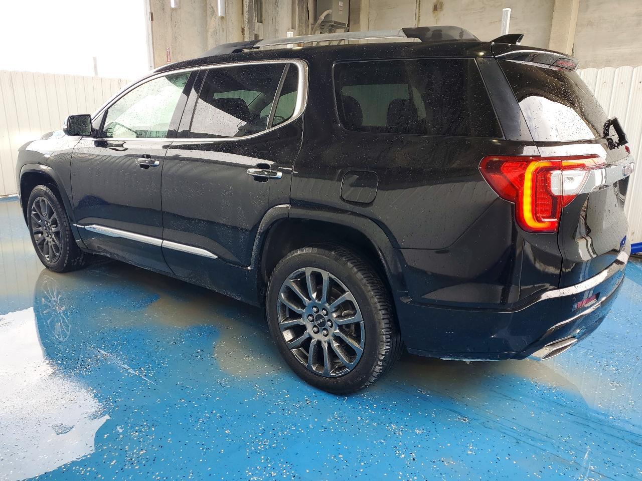 2022 GMC Acadia Denali - Image 2