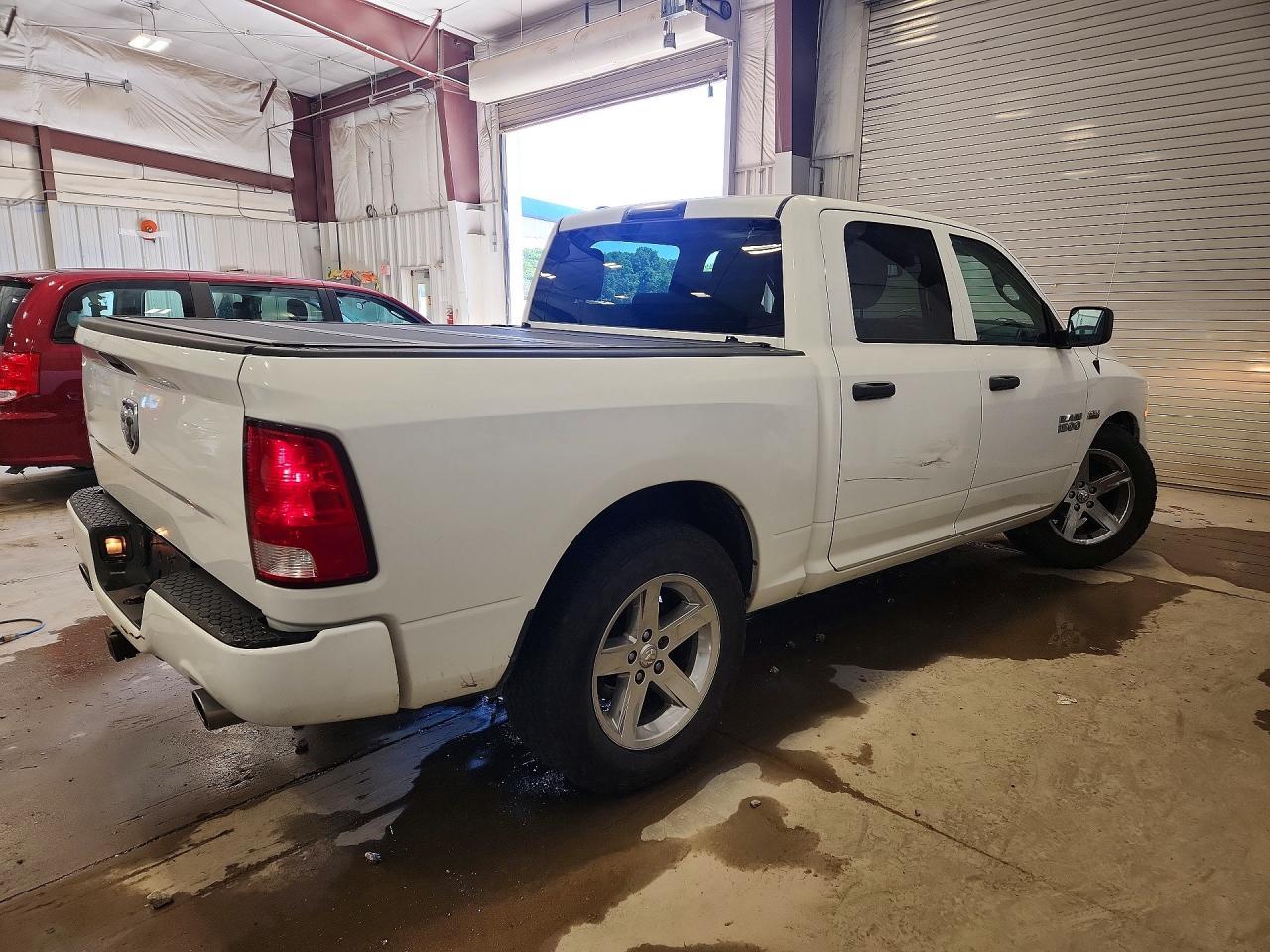 2015 Ram 1500 St - Image 3