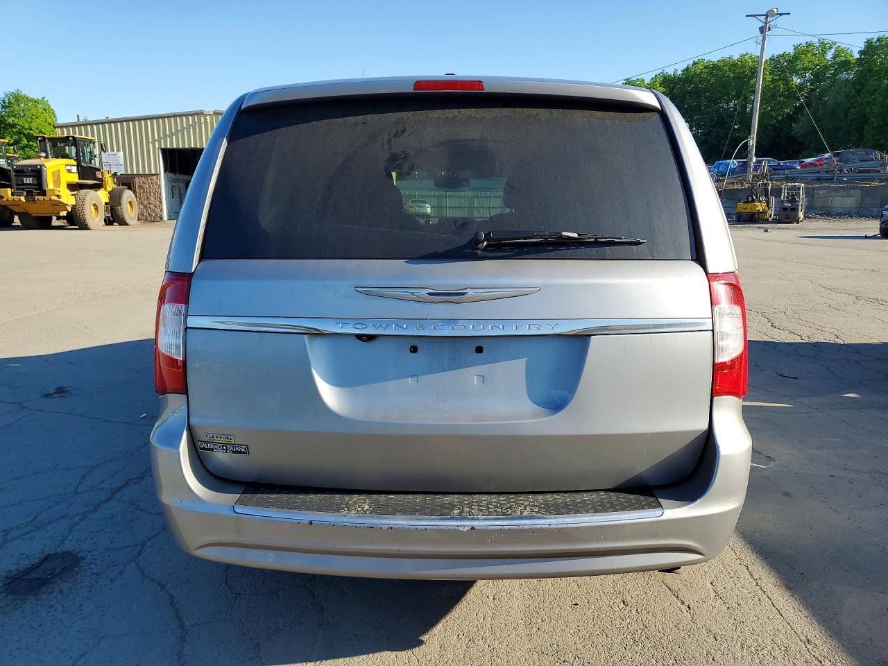 2016 Chrysler Town & Country Touring - Фото 6