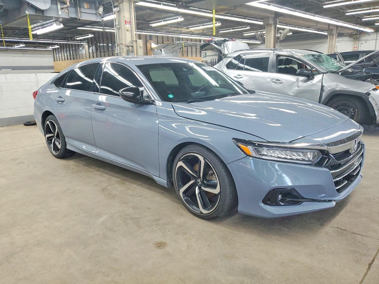 2021 Honda Accord Sport - Image 4