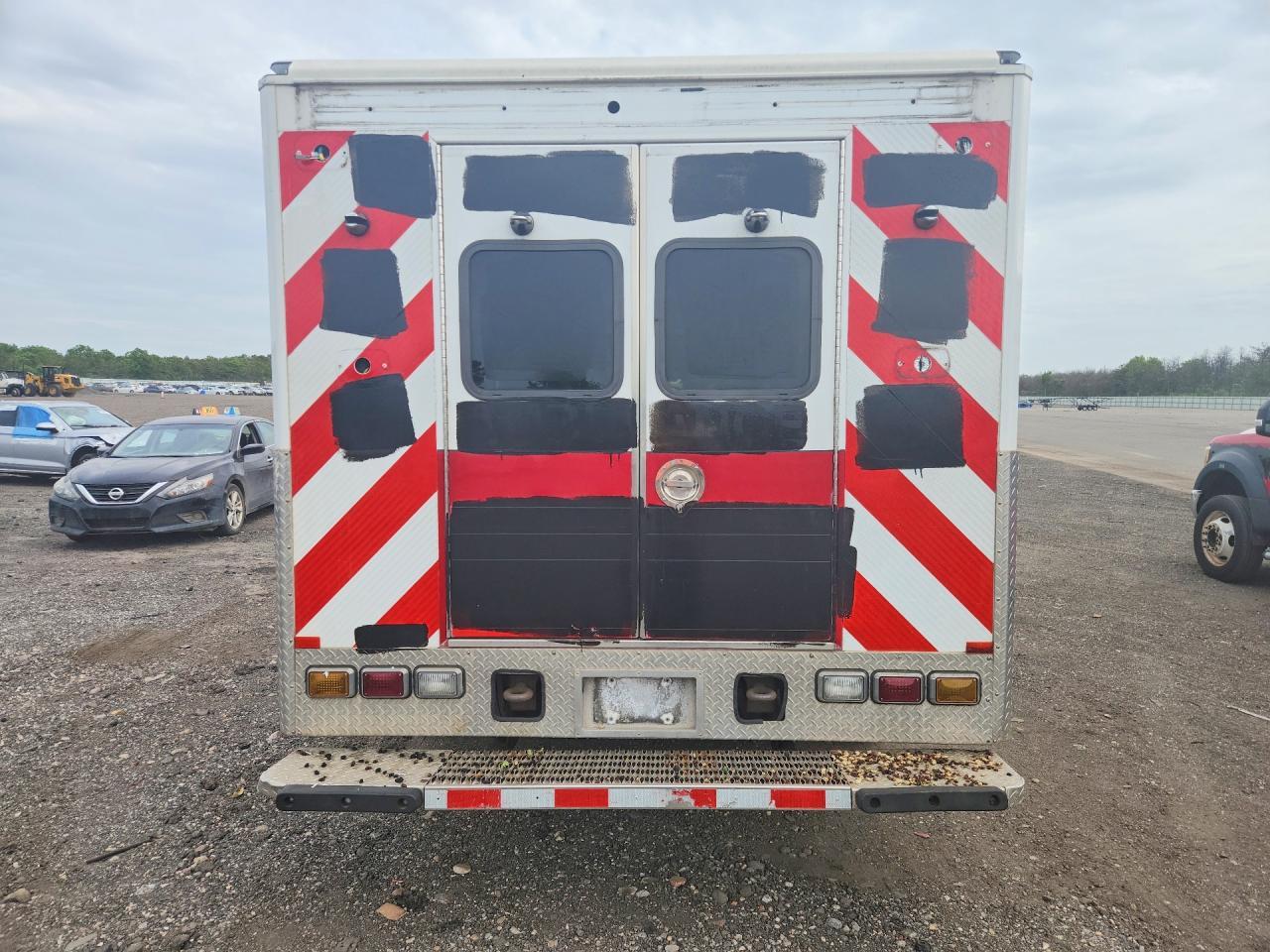 2017 Ford F550 Super Duty - Image 6
