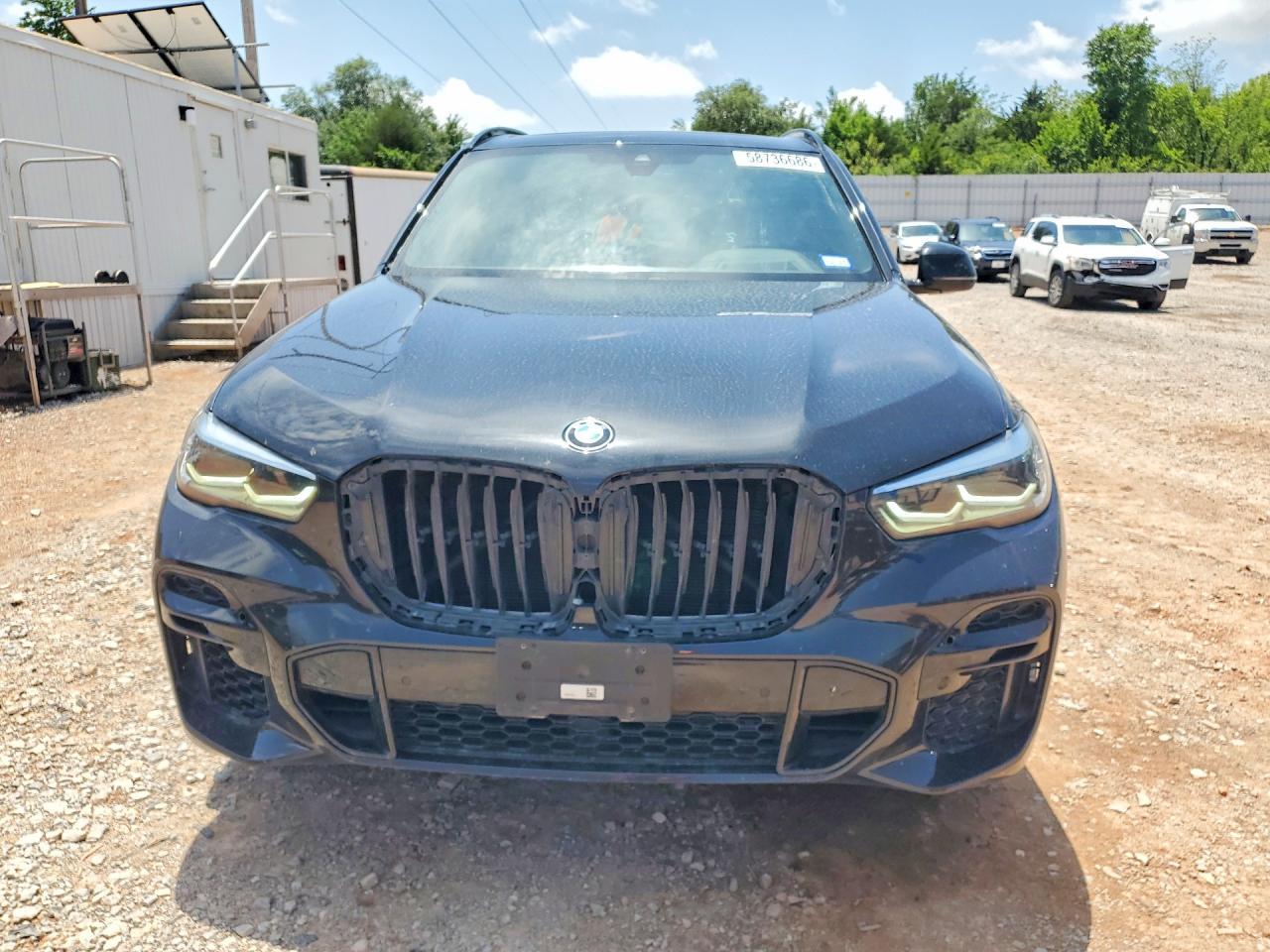 2022 BMW X5 M50I - Фото 5