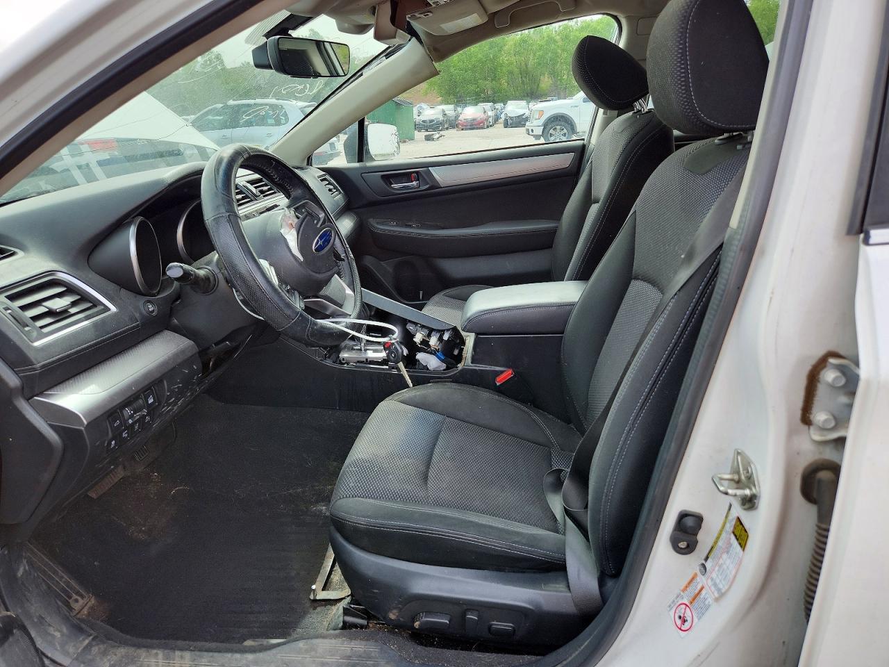 2019 Subaru Outback 2.5I Premium - Image 7