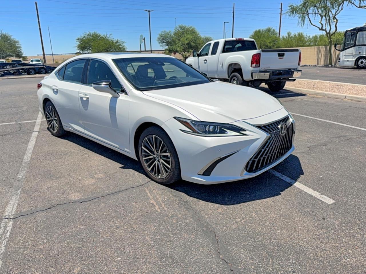 2024 Lexus Es 300H Base