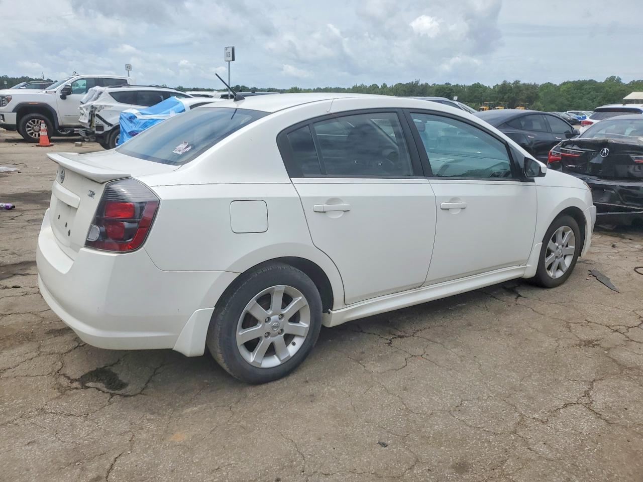 2011 Nissan Sentra 2.0 - Фото 3
