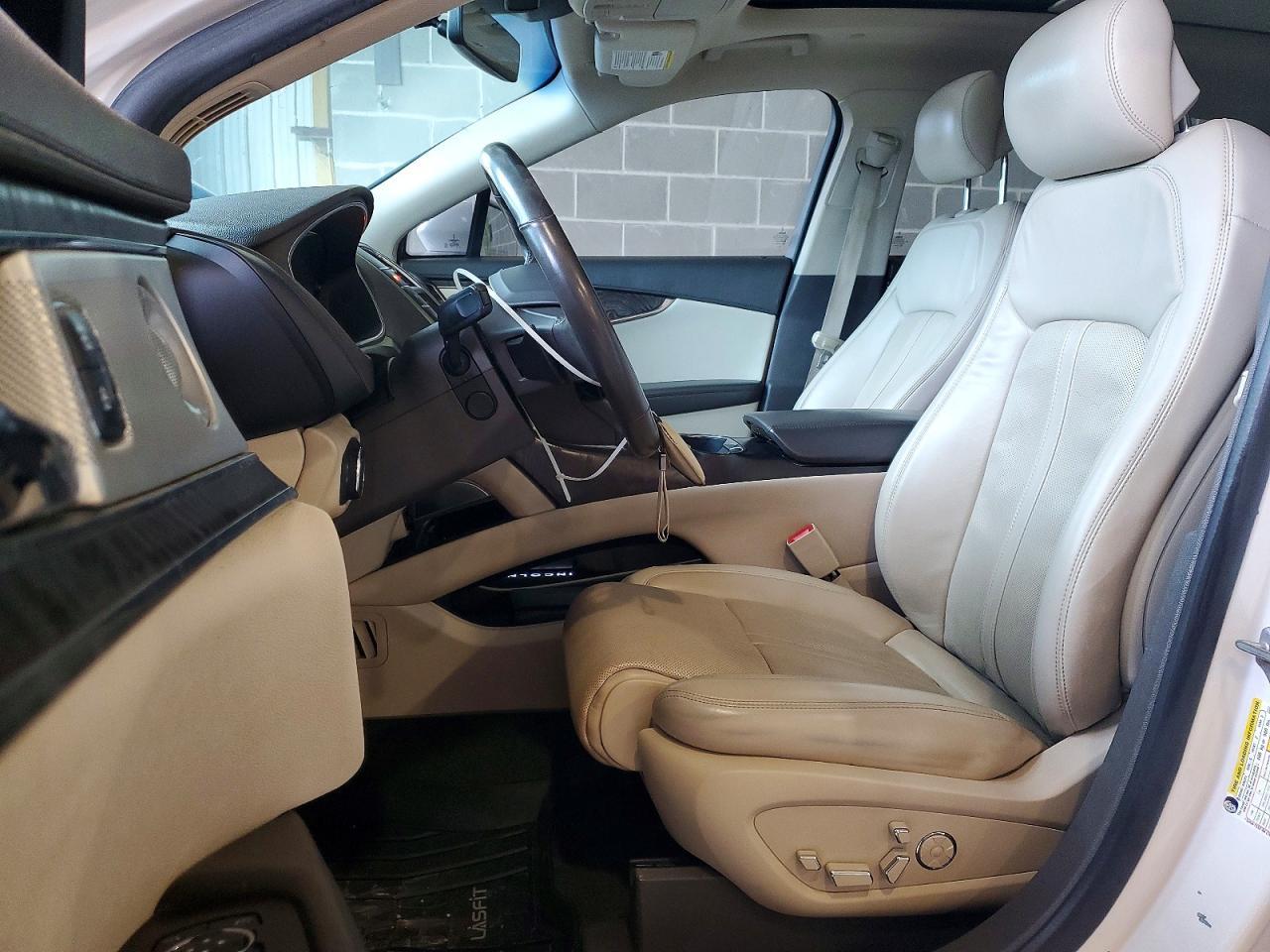 2019 Lincoln Nautilus Reserve - Image 7