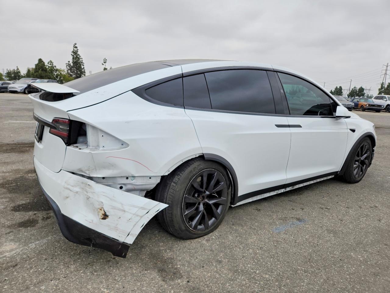 2023 Tesla Model X - Фото 3
