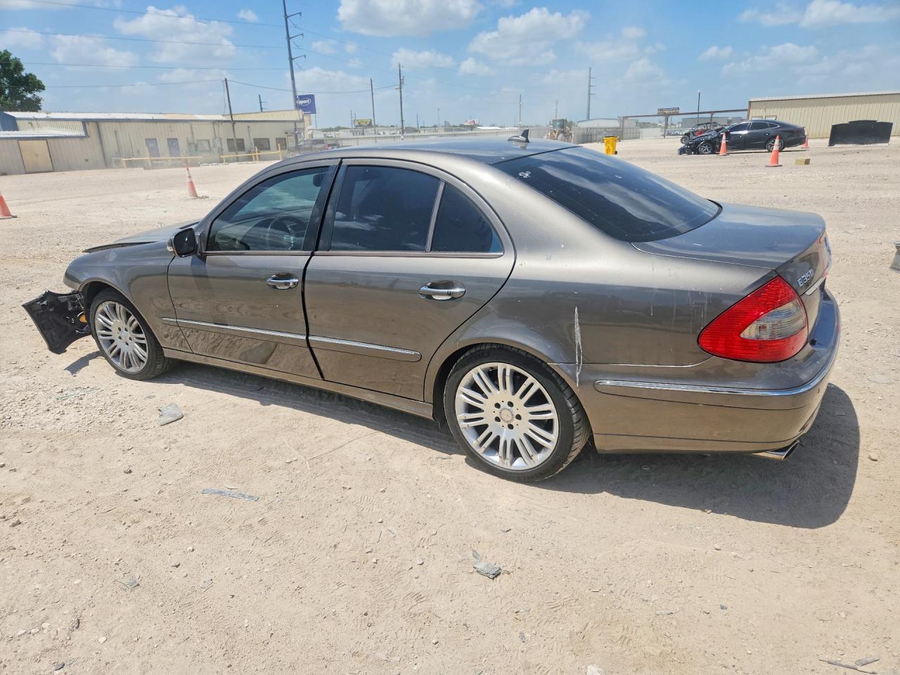 2008 Mercedes-Benz 350 - Image 2