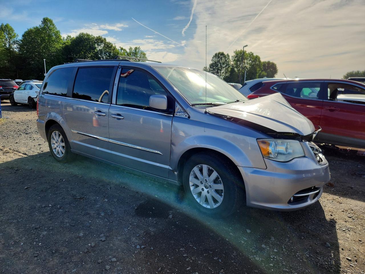 2014 Chrysler Town & Country Touring - Фото 4