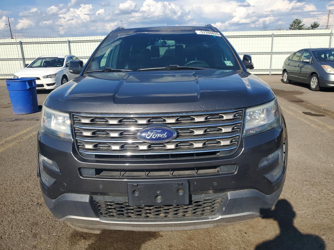 2016 Ford Explorer Xlt - Фото 5