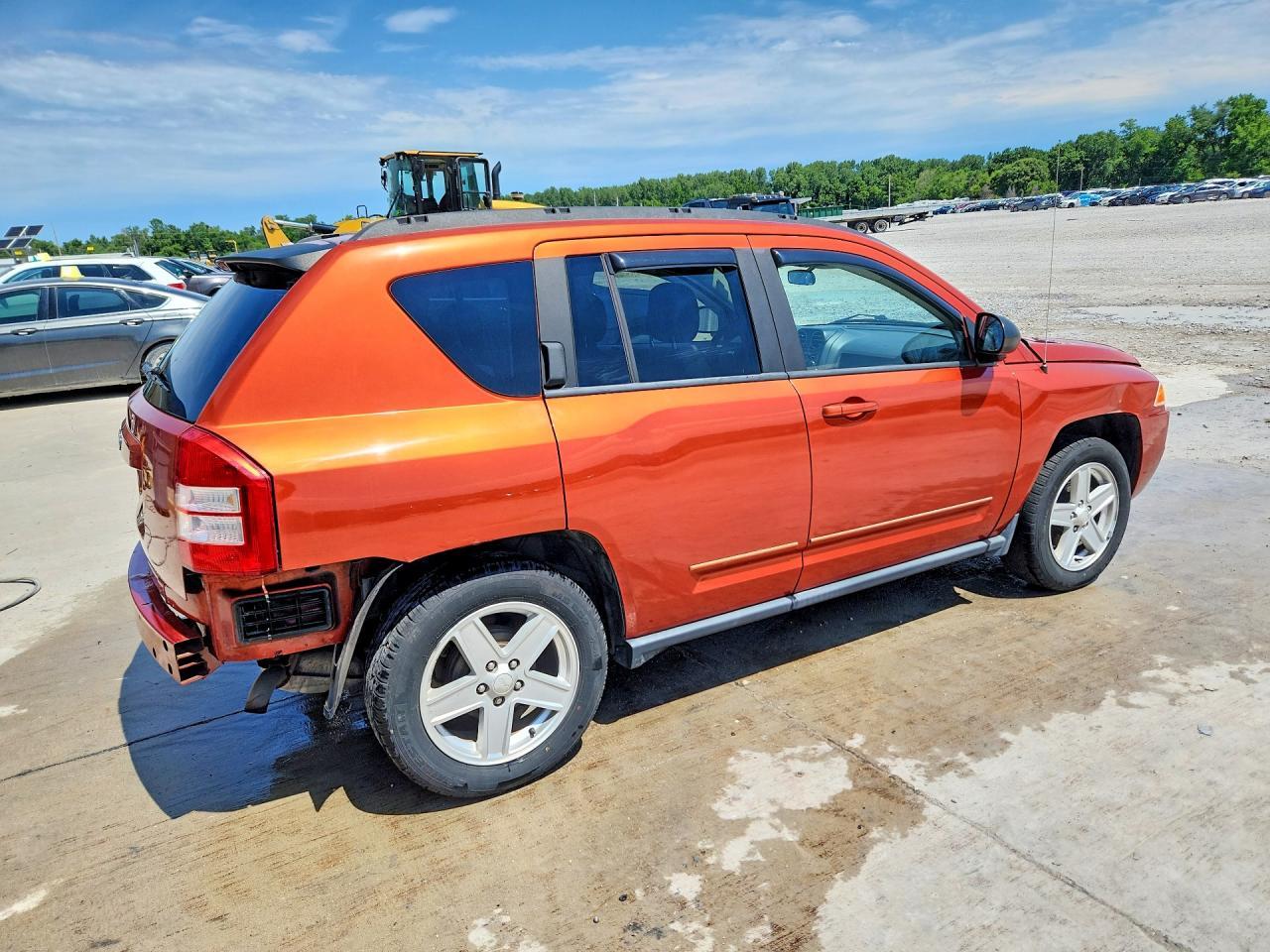 2010 Jeep Compass Sport - Фото 3
